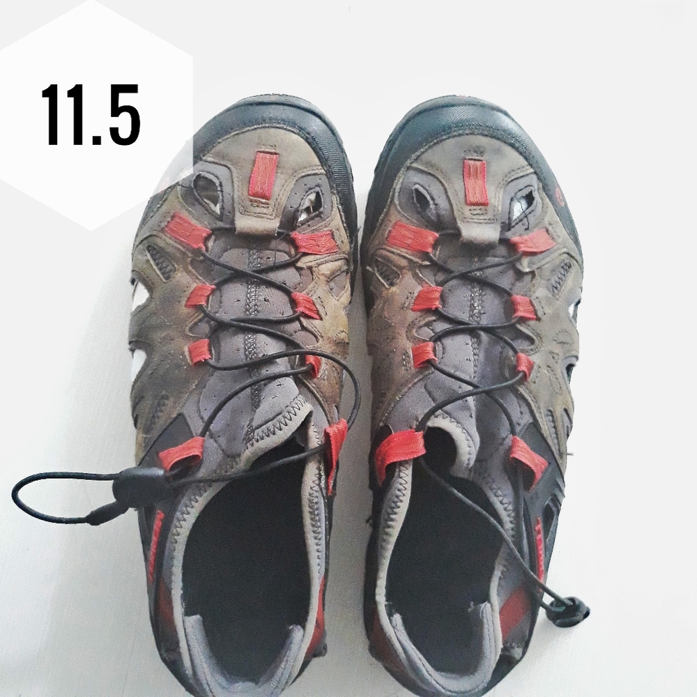 Merrell men hiking sandals  11.5